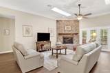 4581 Baybrook Dr - Photo 3