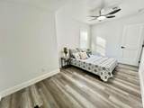 1101 Lloyd St - Photo 18