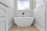 8318 Vickie St - Photo 18