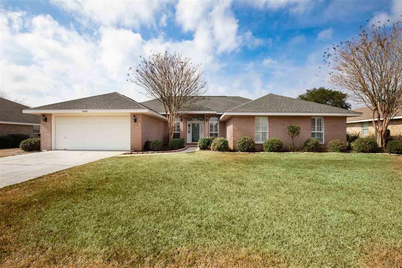 1095 Crane Cove Blvd - Photo 1