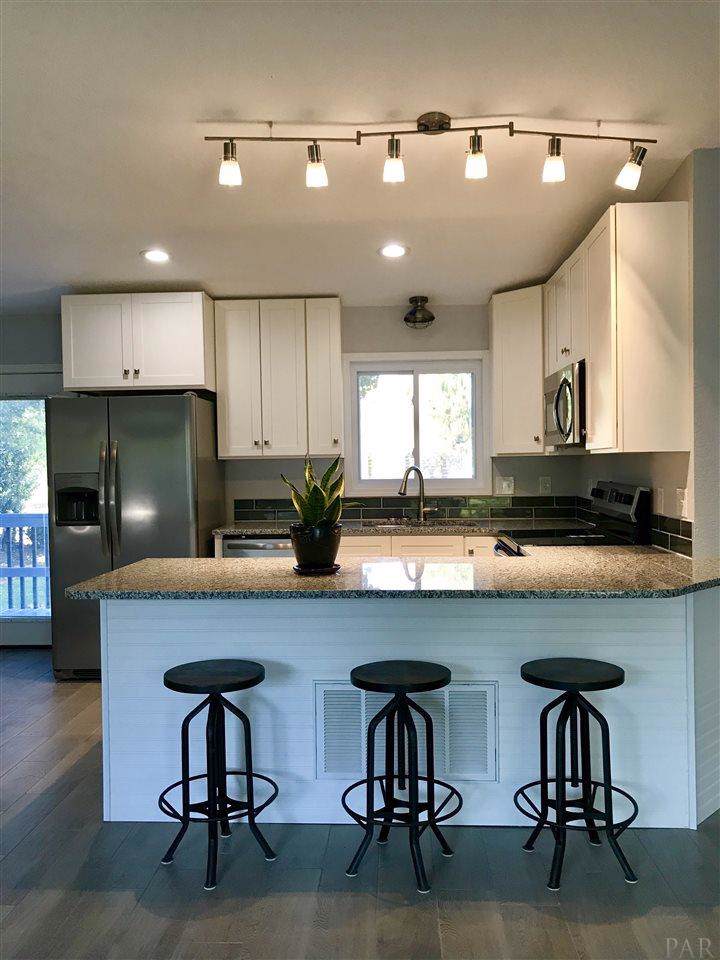 6473 Lakeshore Dr - Photo 1