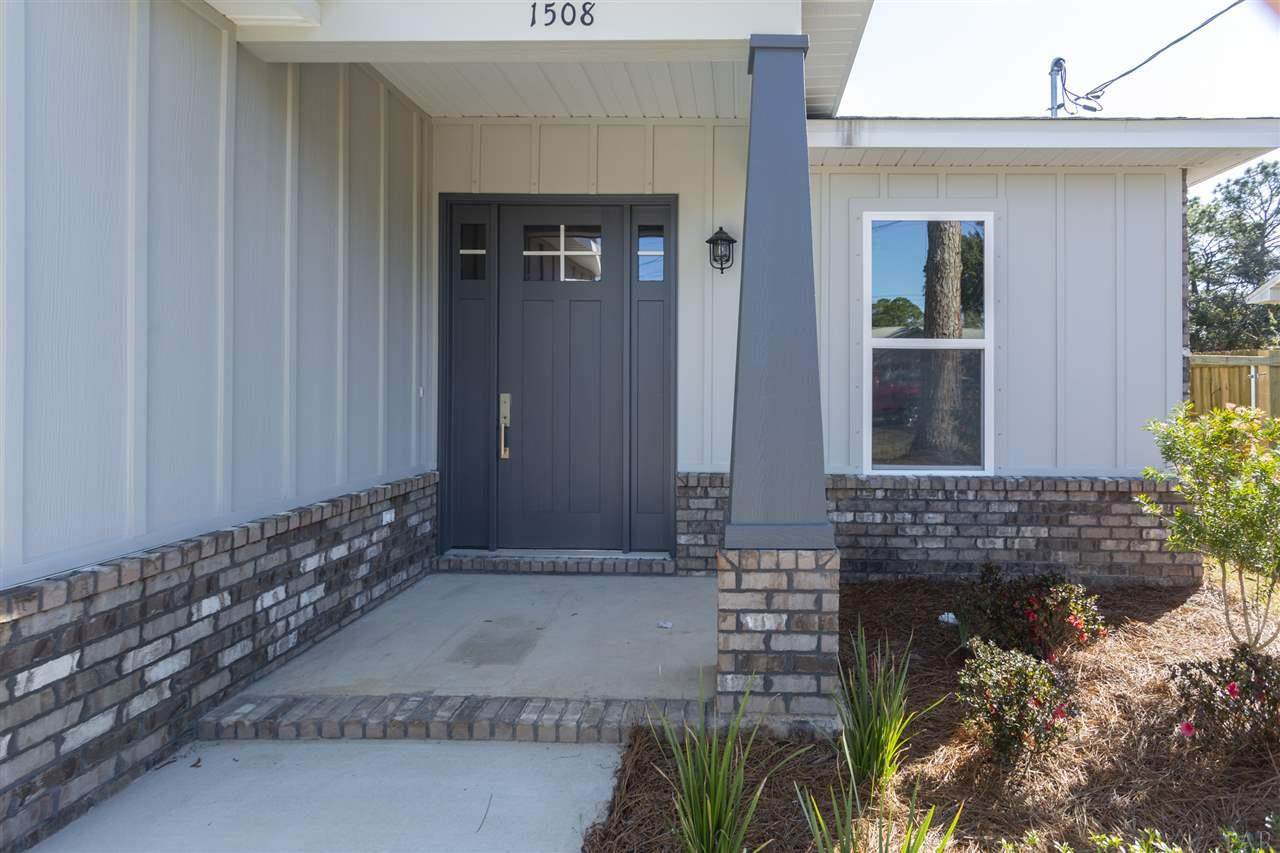 1508 Stanford Rd - Photo 1