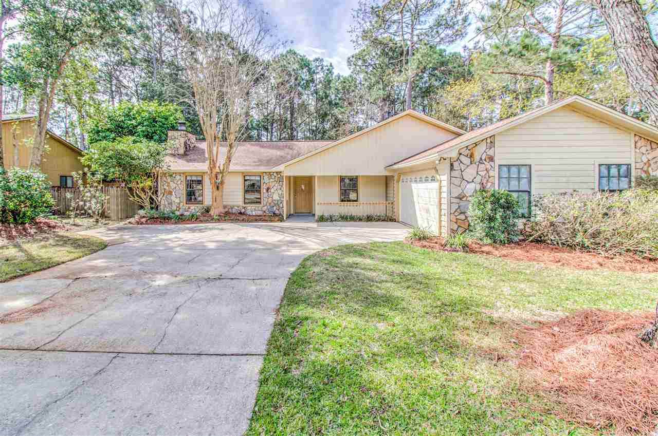 809 Ridgewood Dr - Photo 1