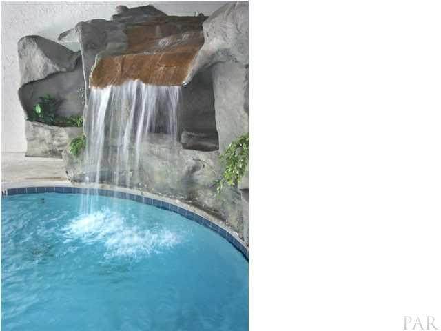 224 Garden St - Photo 1
