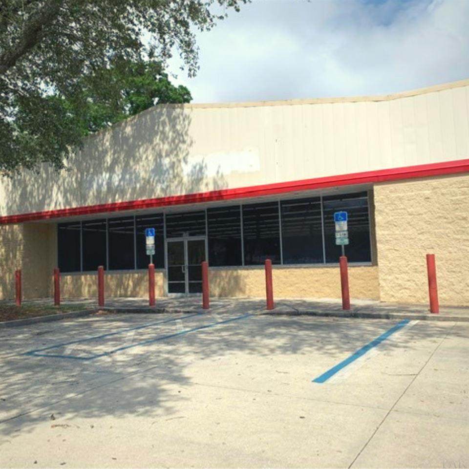 300 Pace Blvd - Photo 1