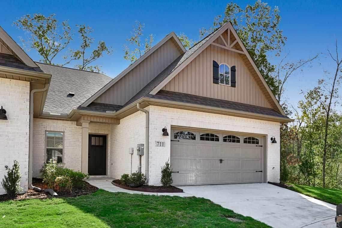 1814 Finch Ln - Photo 1