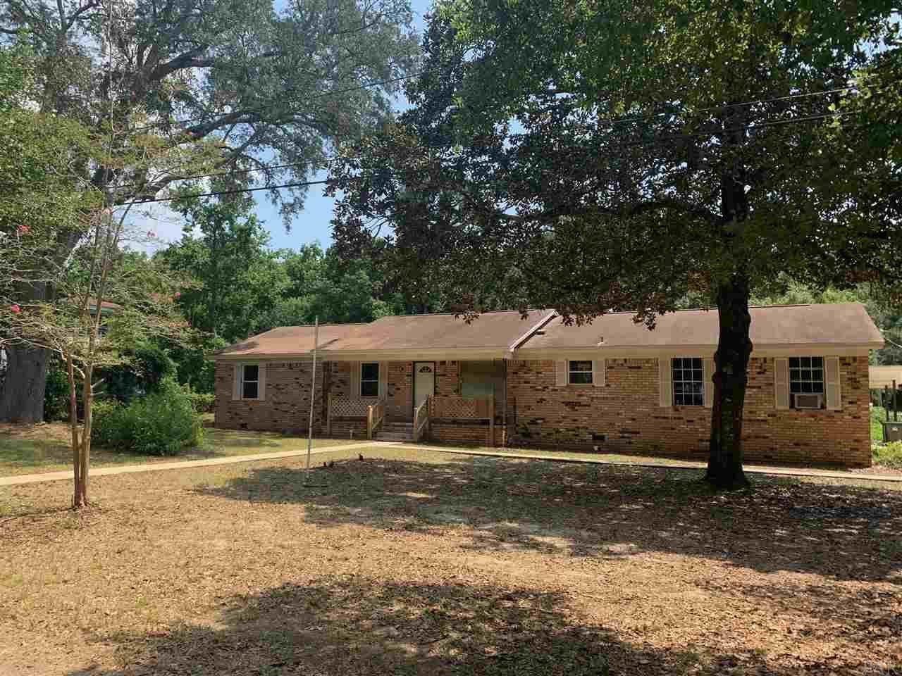 504 Polk Ave - Photo 1
