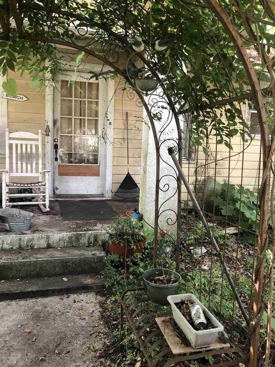 1615 Scott St - Photo 1