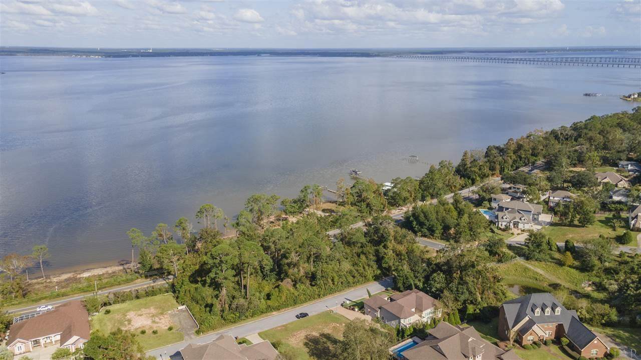 3008 Pelican Ln - Photo 1