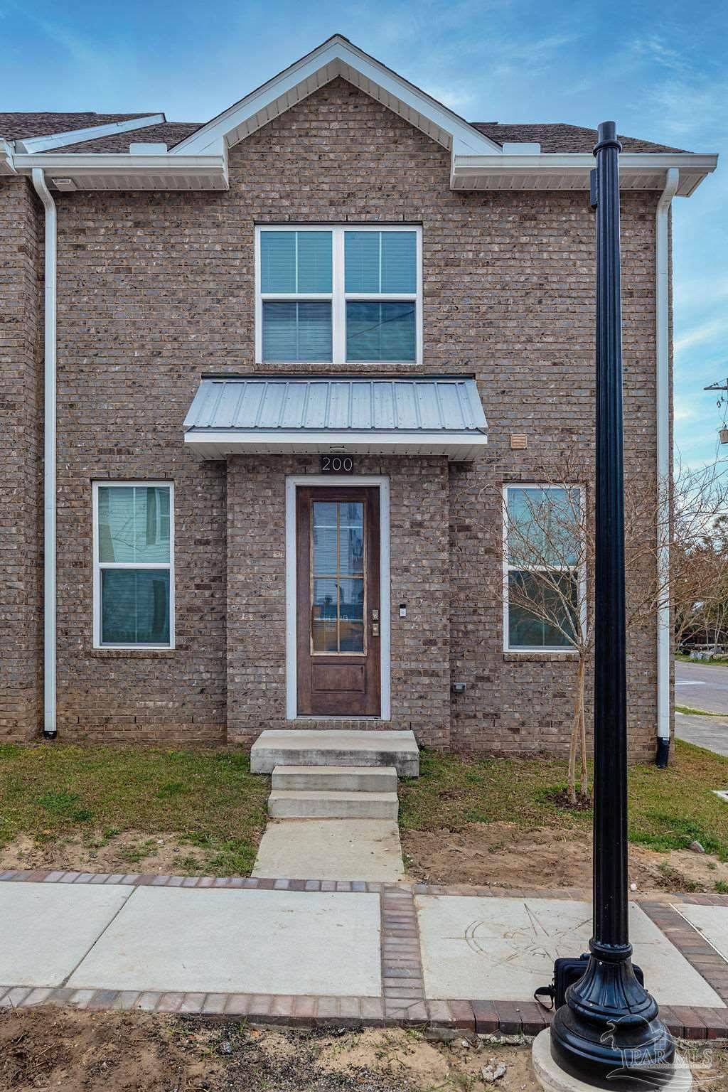 200 Devilliers St - Photo 1