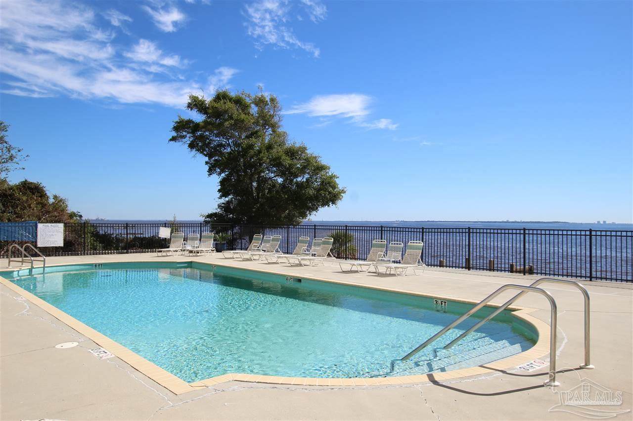 825 Bayshore Dr - Photo 1
