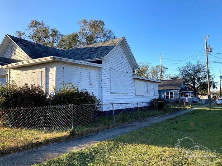 1100 La Rua St - Photo 1