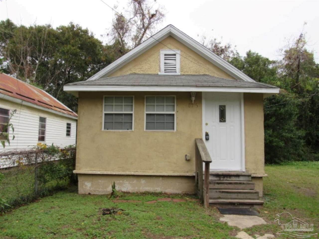 876 C St - Photo 1