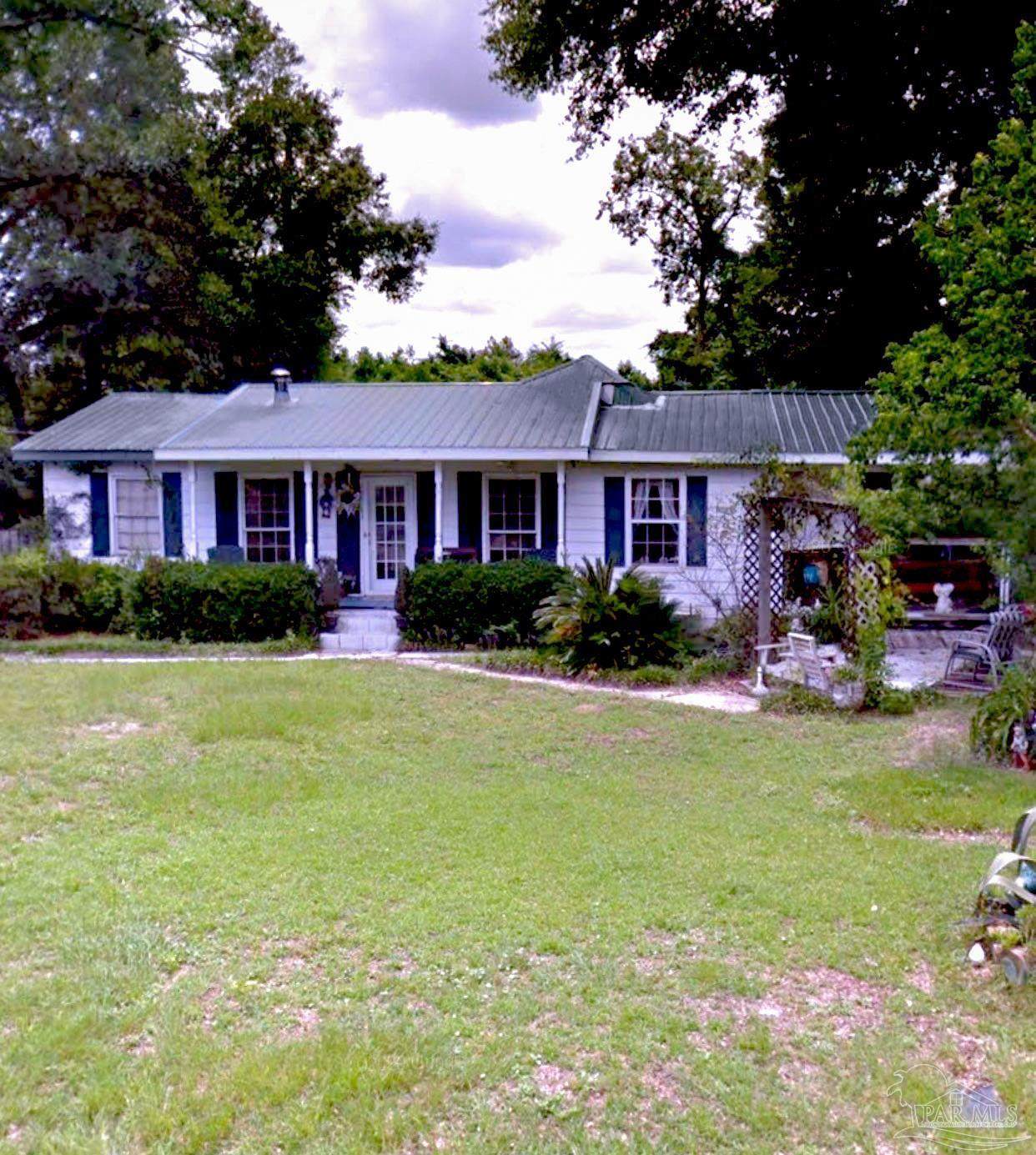 4311 Railroad St - Photo 1