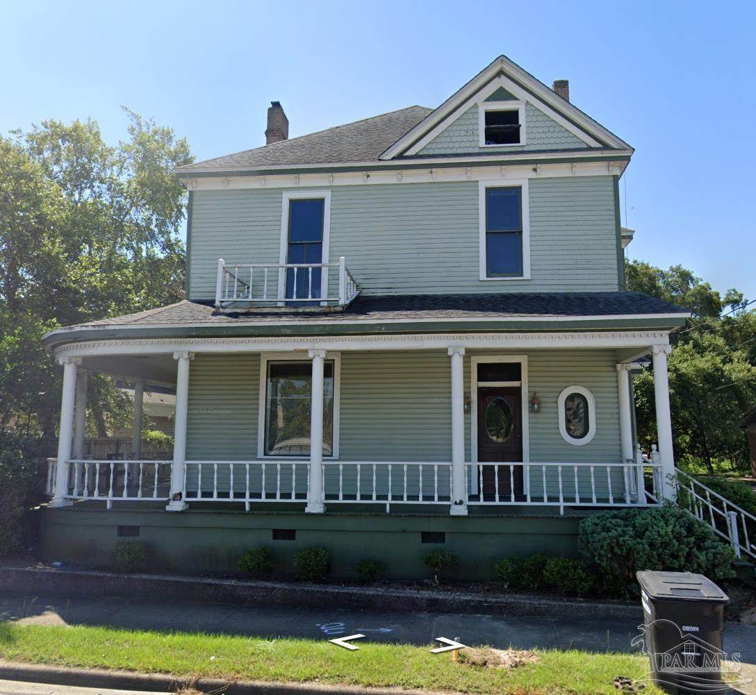 17 Cervantes St - Photo 1