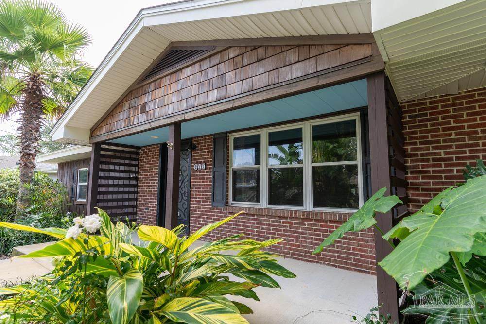 421 Cumberland Ave - Photo 1