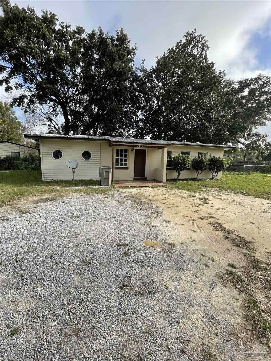 4550 Lillian Hwy - Photo 1