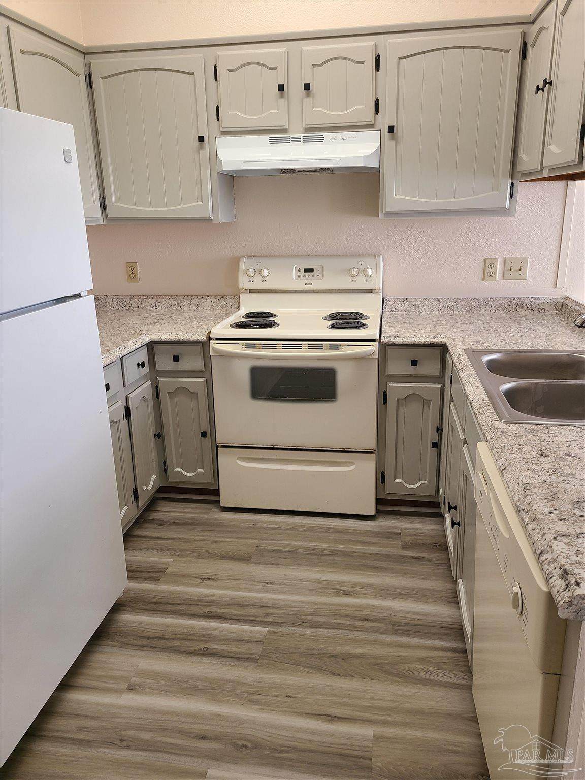 501 Burgess Rd - Photo 1