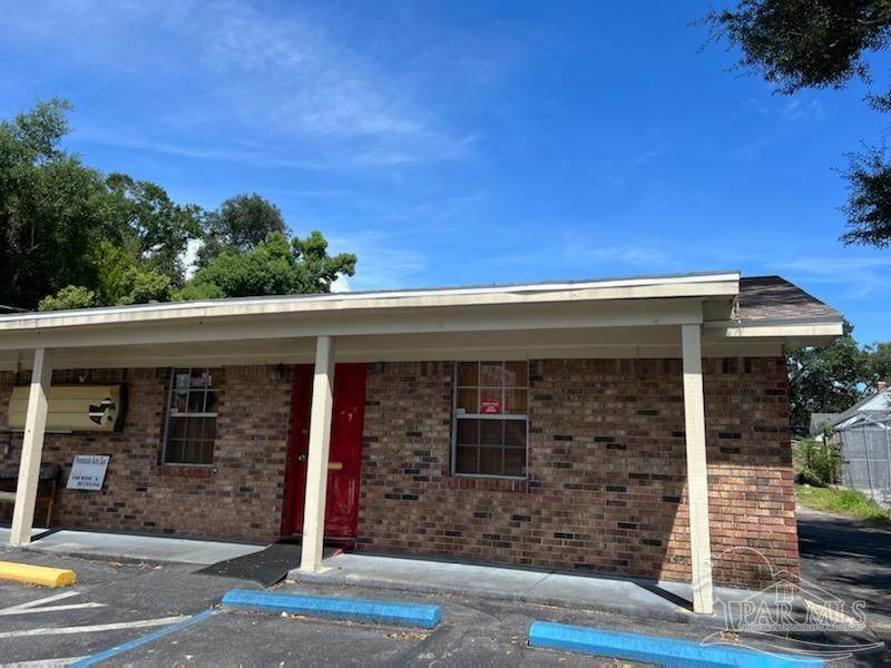520 Navy Blvd - Photo 1