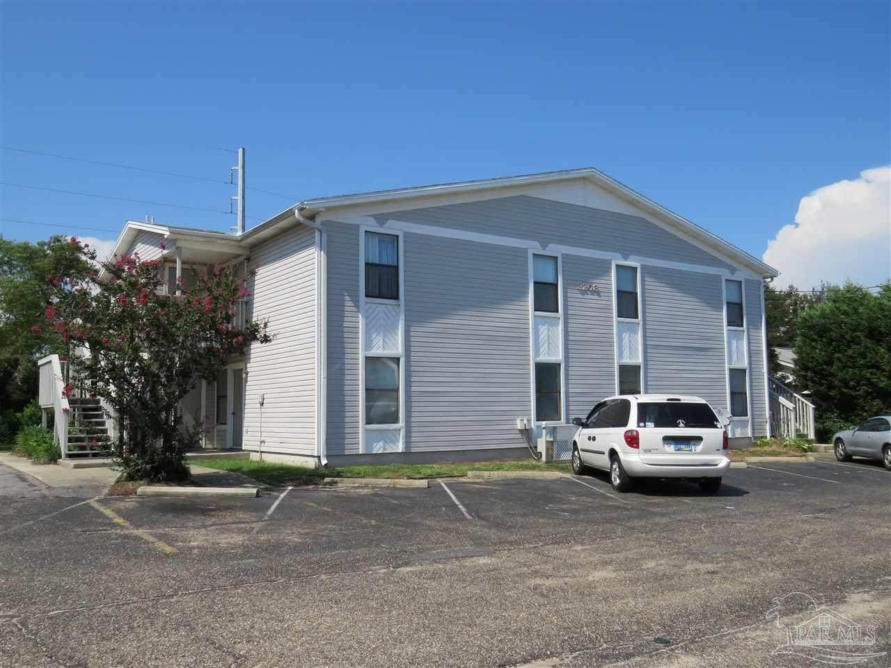 3208 Redwood Ln - Photo 1
