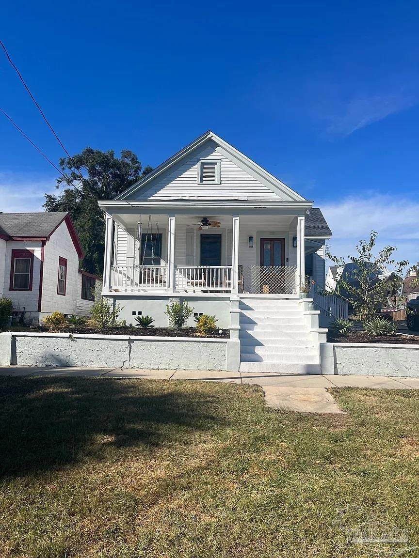1018 La Rua St - Photo 1