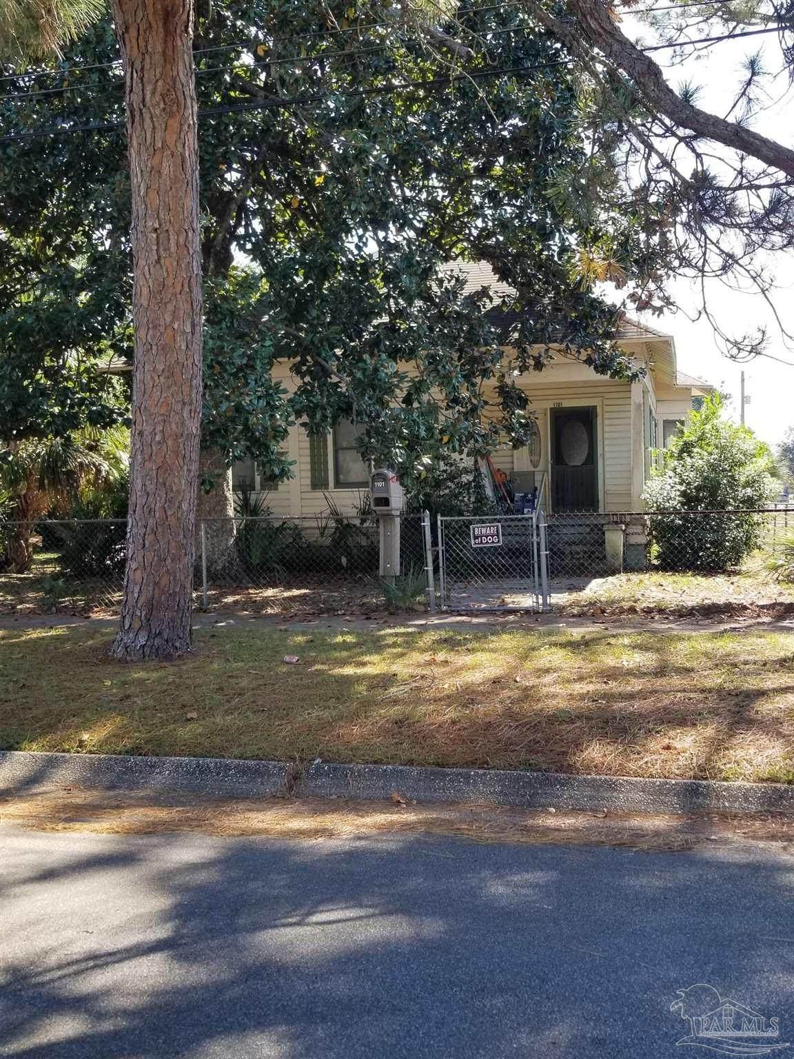 1101 Desoto St - Photo 1