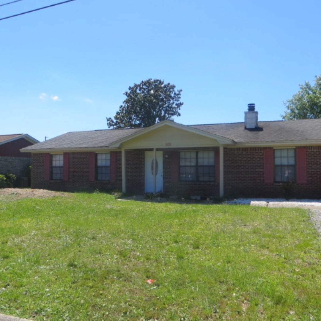 835 Amberway Dr - Photo 1