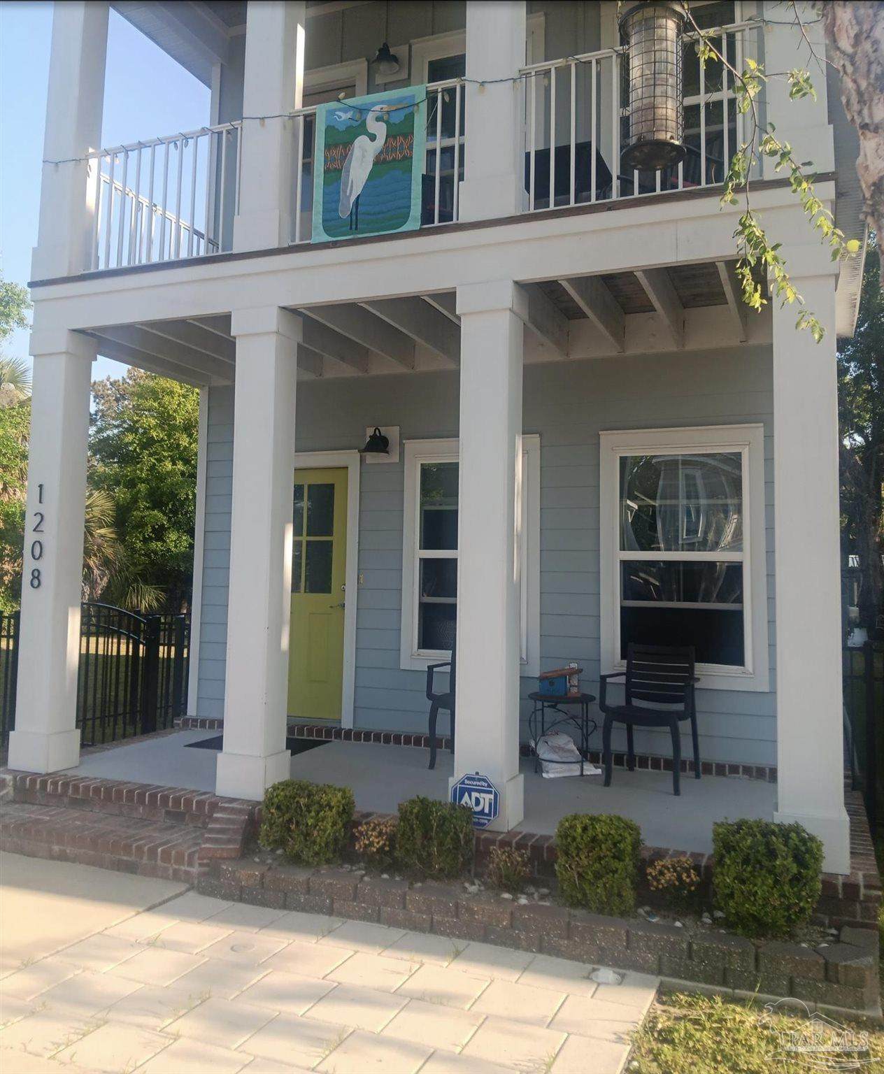 https://bt-photos.global.ssl.fastly.net/pensacola/orig_boomver_1_663626-2.jpg