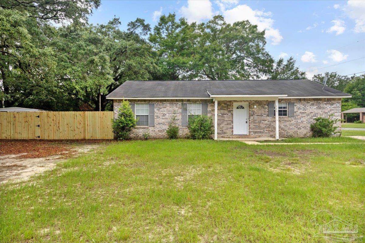 726 Alfonso St - Photo 1