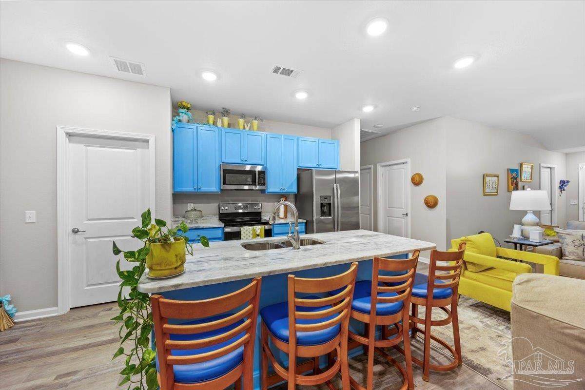 138 Georgia St - Photo 1