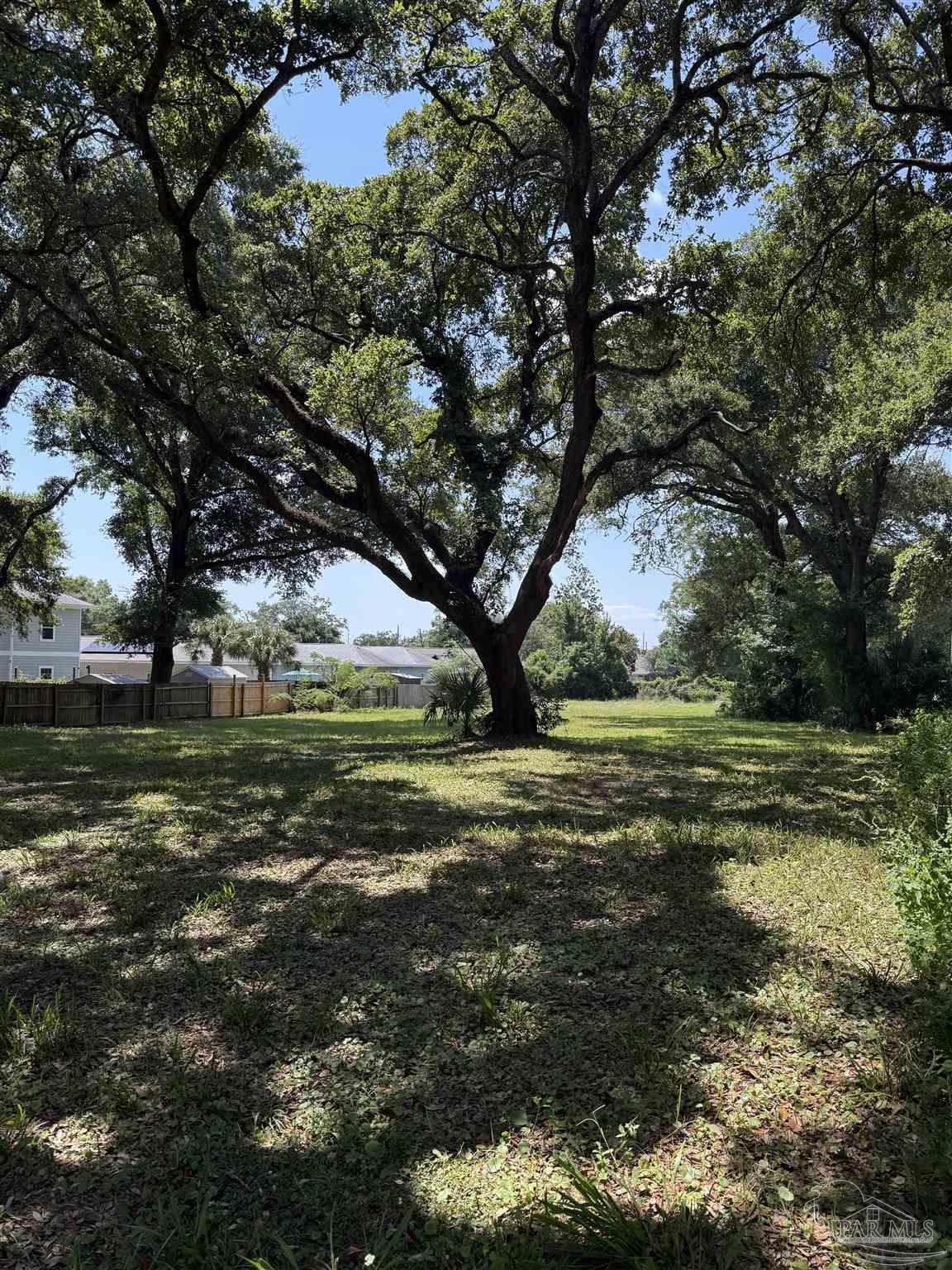 https://bt-photos.global.ssl.fastly.net/pensacola/orig_boomver_1_670039-2.jpg