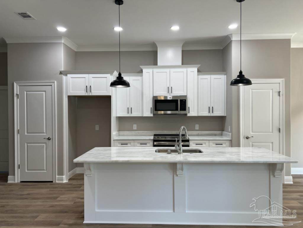 8401 Sevilla St - Photo 1