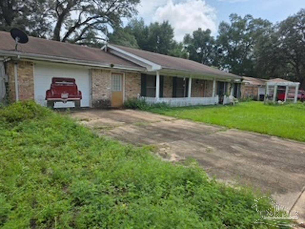 6869 Devonshire Cir - Photo 1