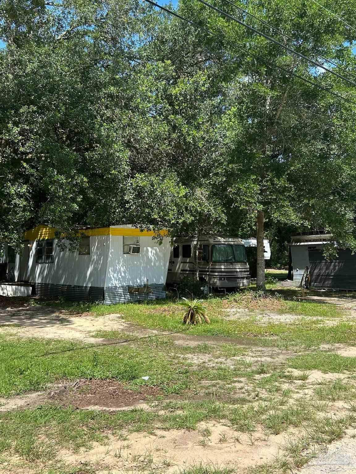 513 Waycross Ave - Photo 1