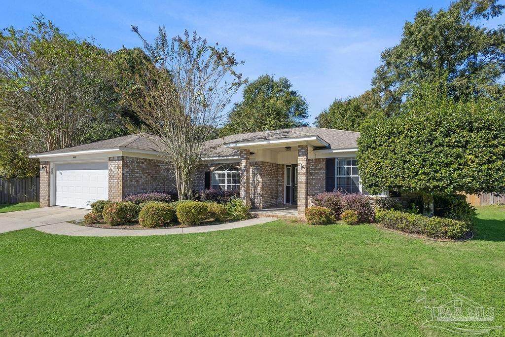 4400 Amberwood Cir - Photo 1