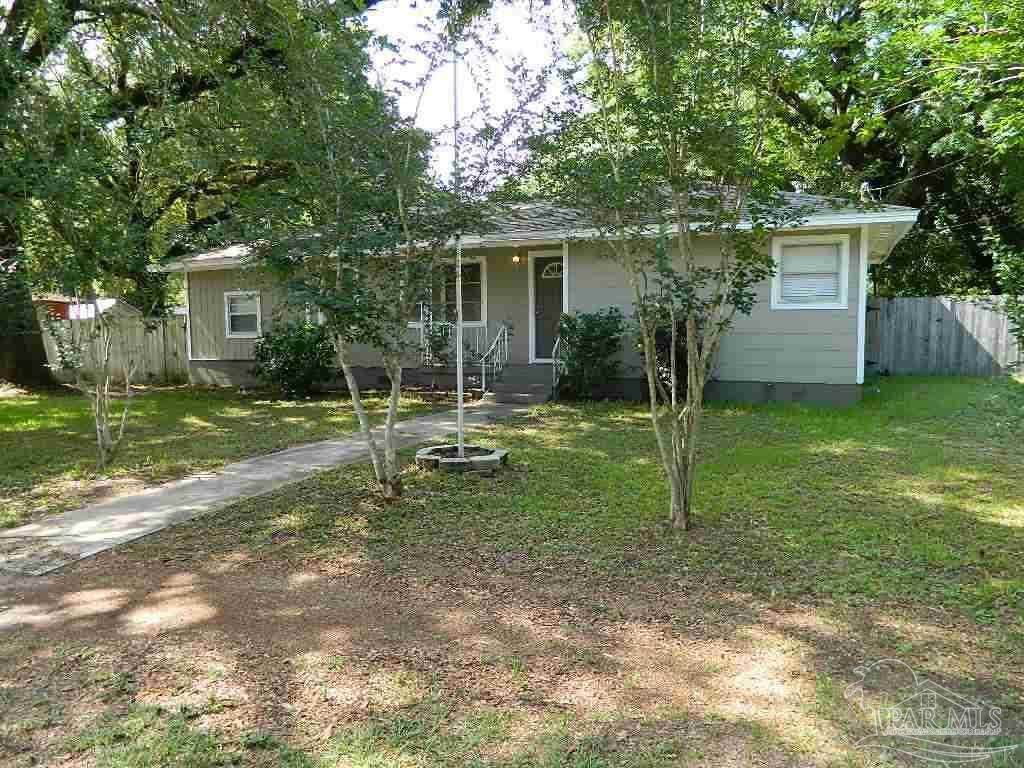 212 Charleston Dr - Photo 1