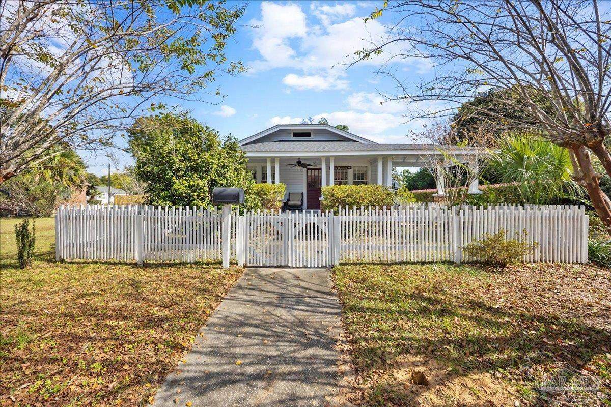 1906 Spring St - Photo 1