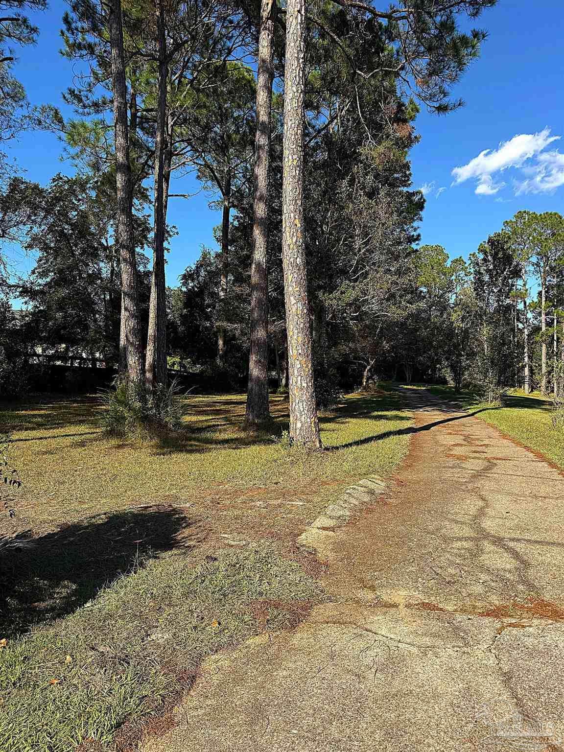 https://bt-photos.global.ssl.fastly.net/pensacola/1280_boomver_1_673869-2.jpg
