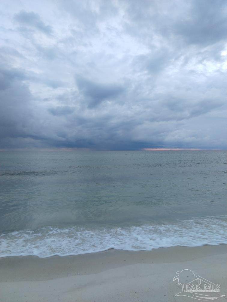 https://bt-photos.global.ssl.fastly.net/pensacola/orig_boomver_1_674781-3.jpg