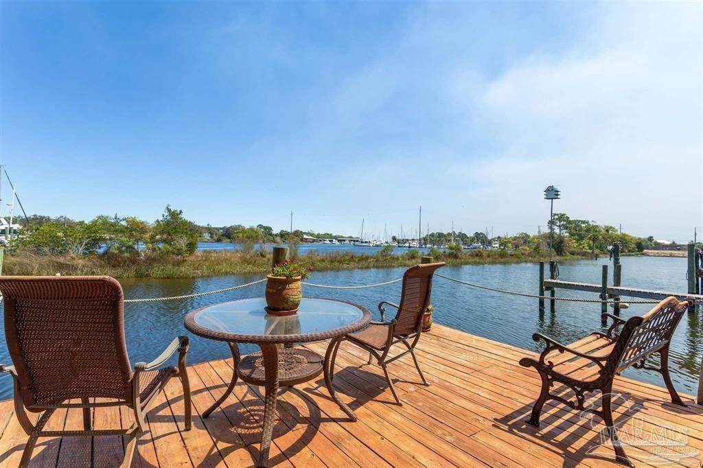 1261 Mahogany Mill Rd - Photo 1