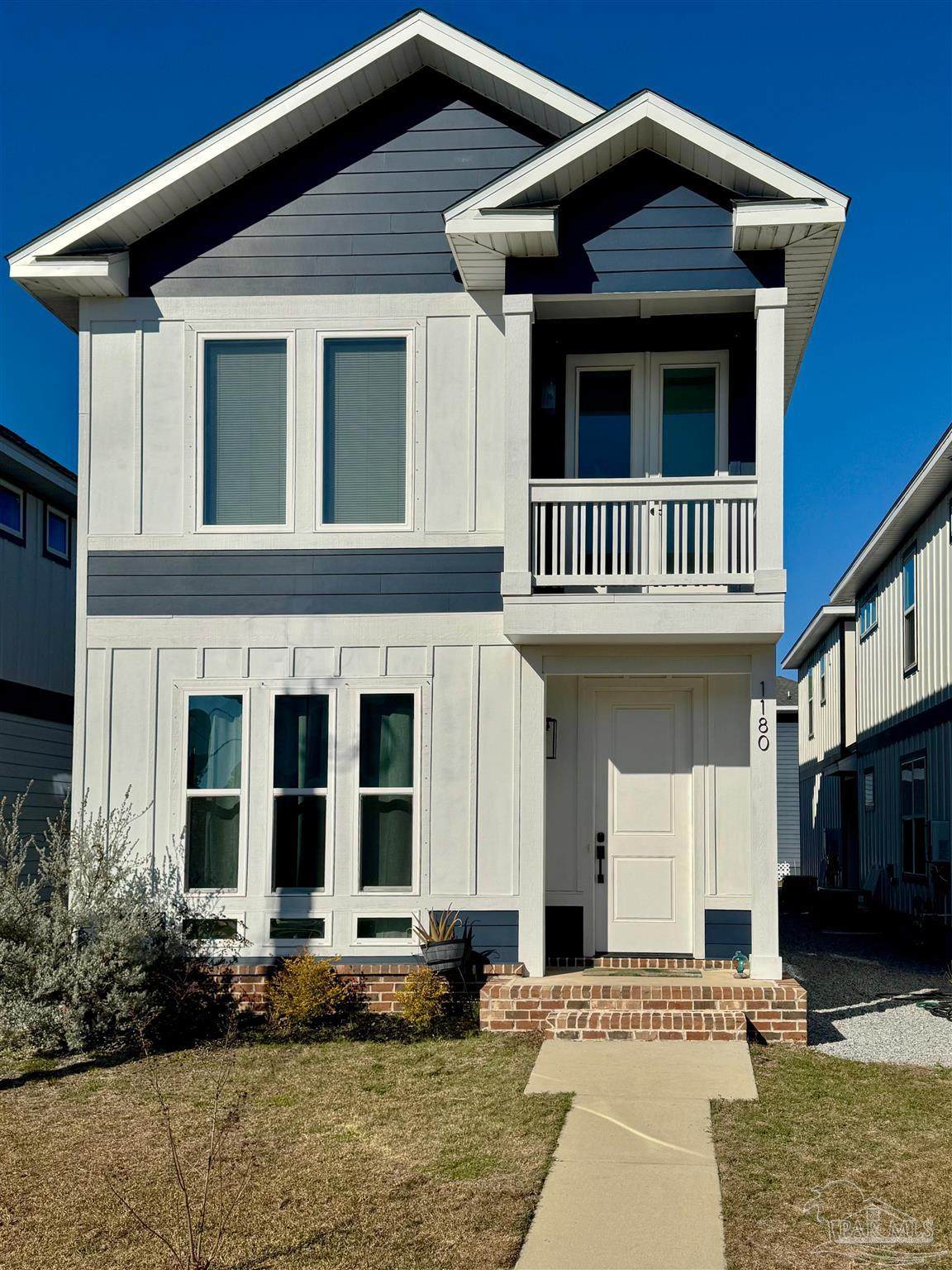 1180 Intendencia St - Photo 1