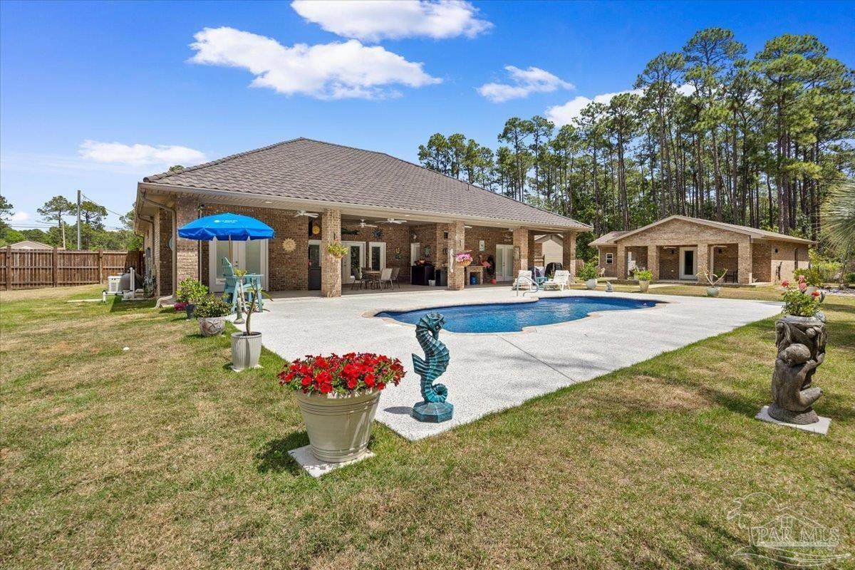 https://bt-photos.global.ssl.fastly.net/pensacola/orig_boomver_1_676937-2.jpg