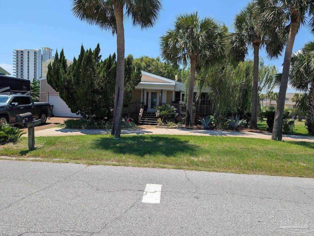 14 Sabine Dr - Photo 1