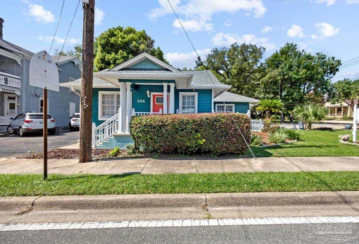 304 Cervantes St - Photo 1