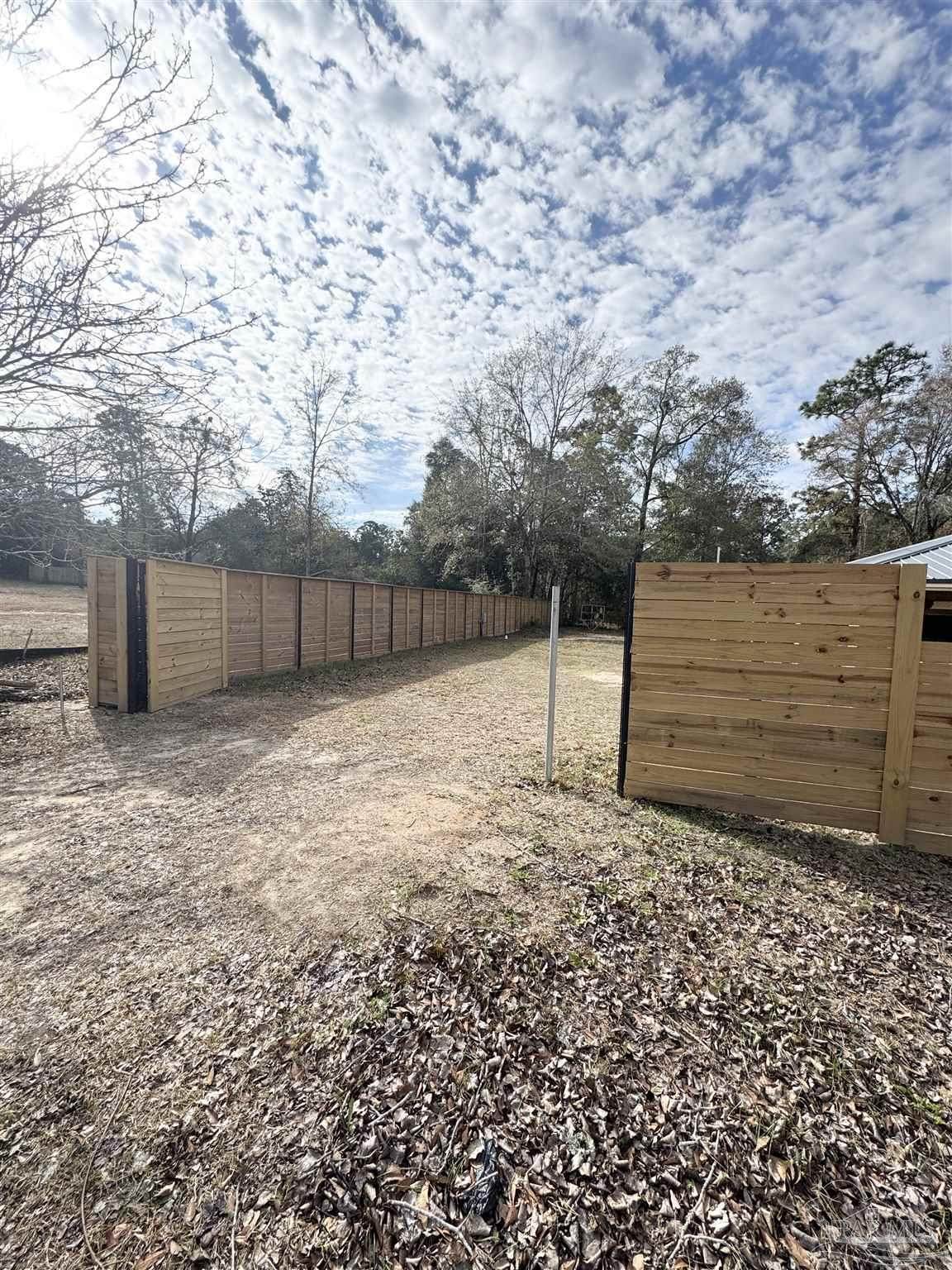 https://bt-photos.global.ssl.fastly.net/pensacola/orig_boomver_1_677391-2.jpg