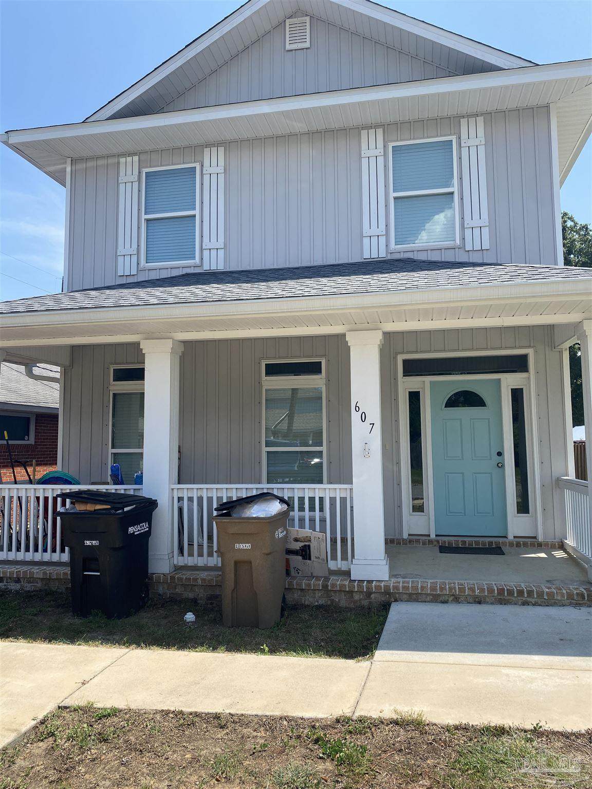 607 Belmont St - Photo 1