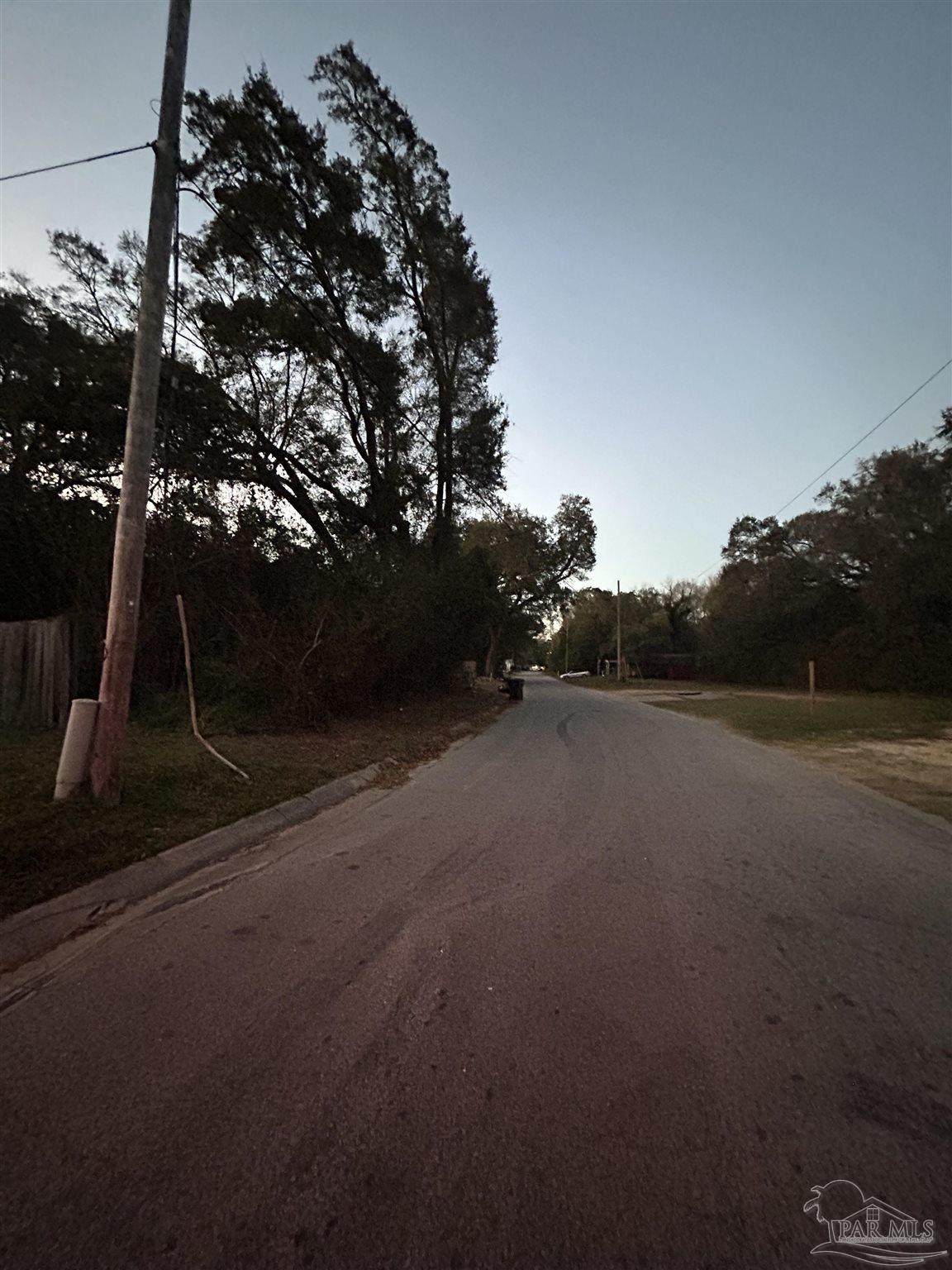 https://bt-photos.global.ssl.fastly.net/pensacola/orig_boomver_1_678579-2.jpg