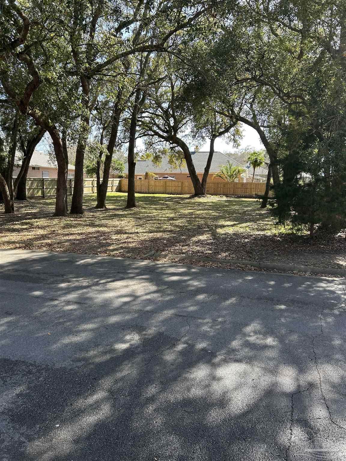 https://bt-photos.global.ssl.fastly.net/pensacola/orig_boomver_1_678646-2.jpg