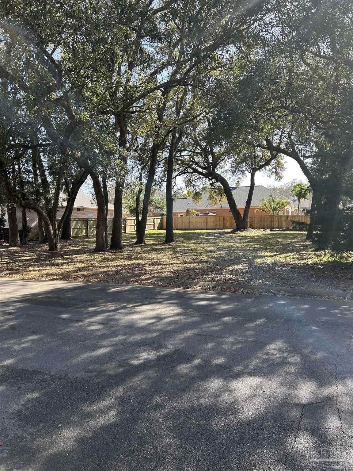 https://bt-photos.global.ssl.fastly.net/pensacola/orig_boomver_1_678646-2.jpg