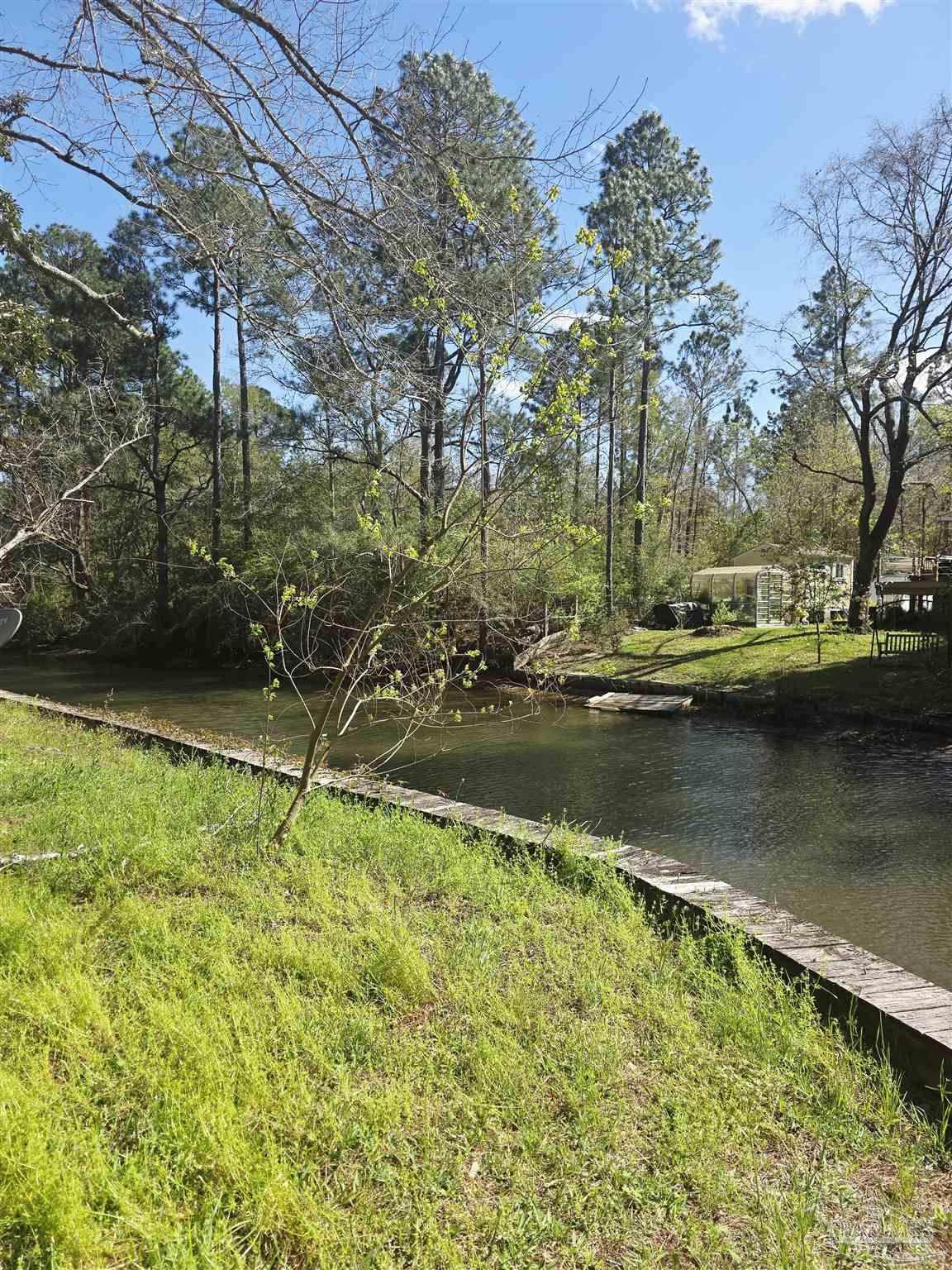 https://bt-photos.global.ssl.fastly.net/pensacola/orig_boomver_1_679425-2.jpg